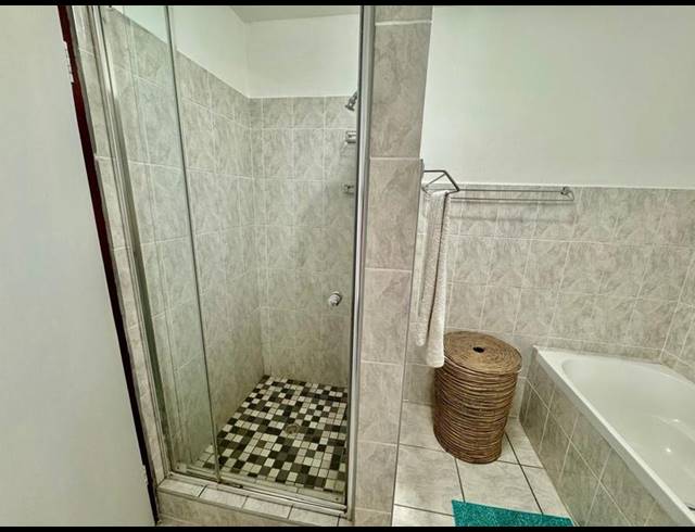 2 BEDROOM APARTMENT FOR SALE IN BOLAND PARK